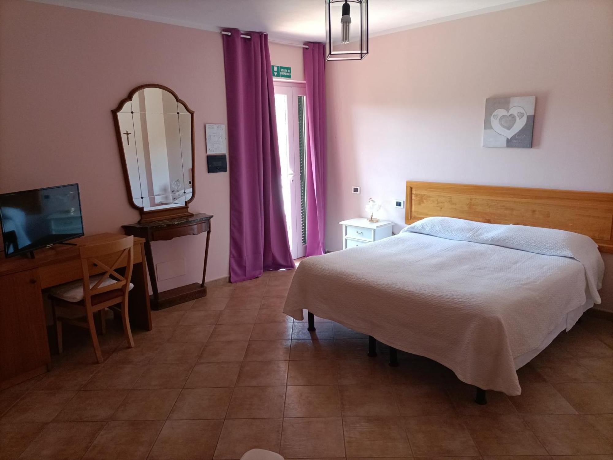 B&B Agriturismo Regno Di Toscana Collesalvetti Pokoj fotografie